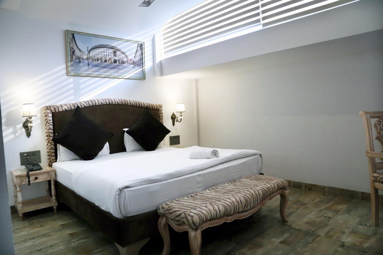 Hotel Posh Chandīgarh Exterior foto